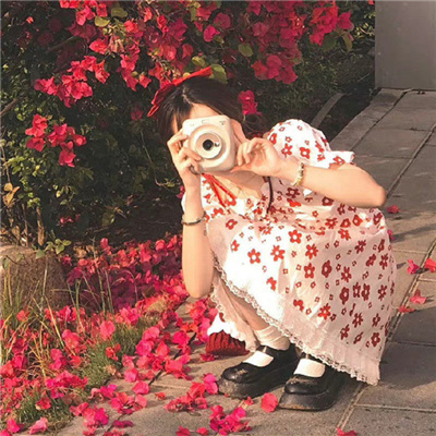 象山伴游女生飞傲松的资料