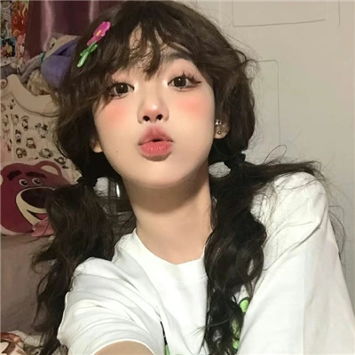 象山伴游女生卞寄蕾的资料